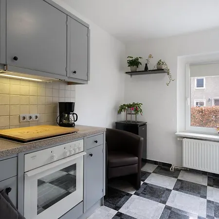 Апартаменты Yvette's 2 Lugau