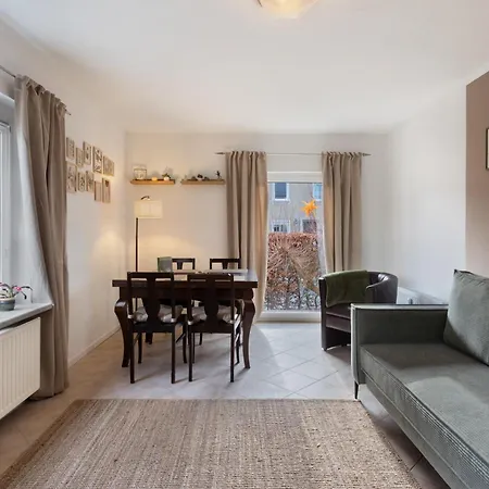 Апартаменты Yvette's 2